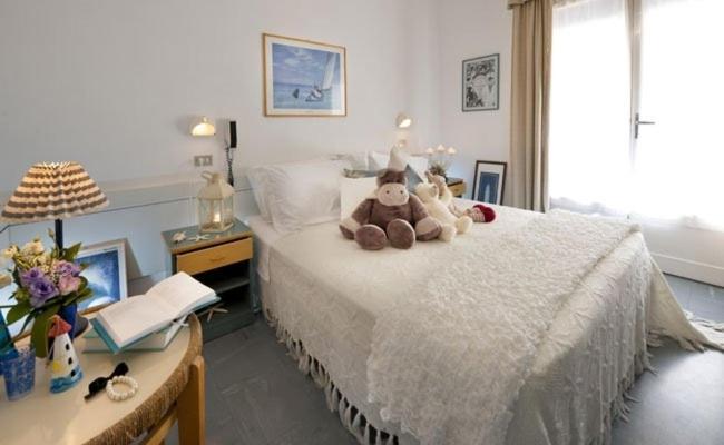 Hotel Solitude Riccione Eksteriør billede
